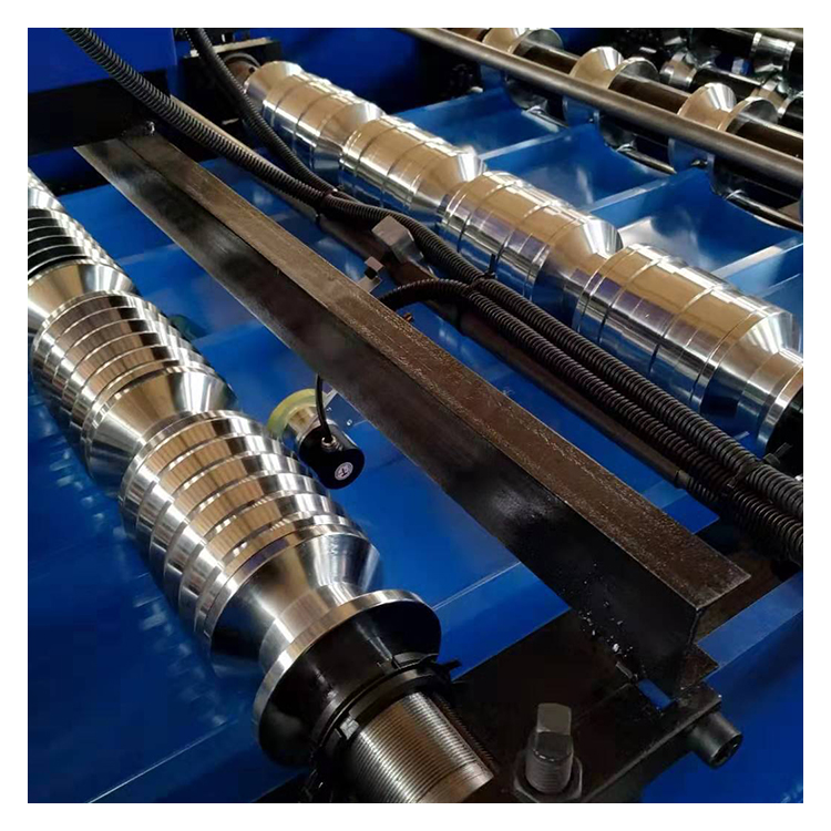 840trapezoidal roof machine1