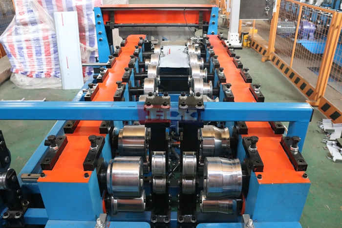 Haixing customized metal roofing panel machine and roll forming production line