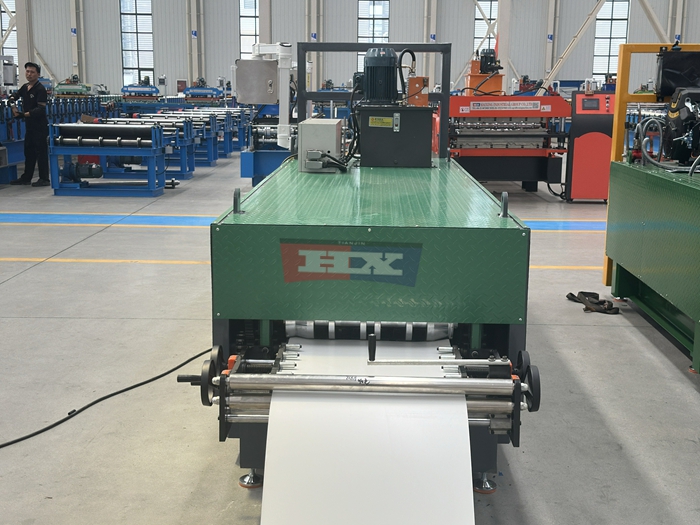 Haixing aluminum magnesium manganese KR18 roofing panel roll forming machine