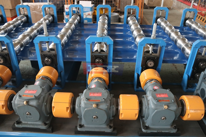 Haixing glazed roofing sheet making machine for steel tile manufacturing
