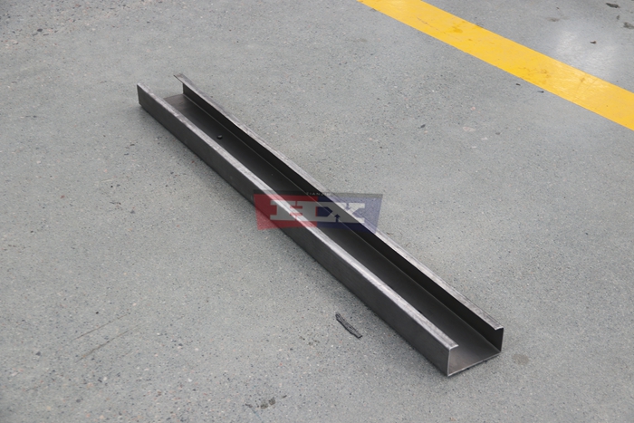 Haixing dedicated steel C purlin forming equipment with progressive roller stations
