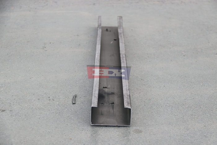 Haixing C purlin forming machine using progressive cold roll forming technology