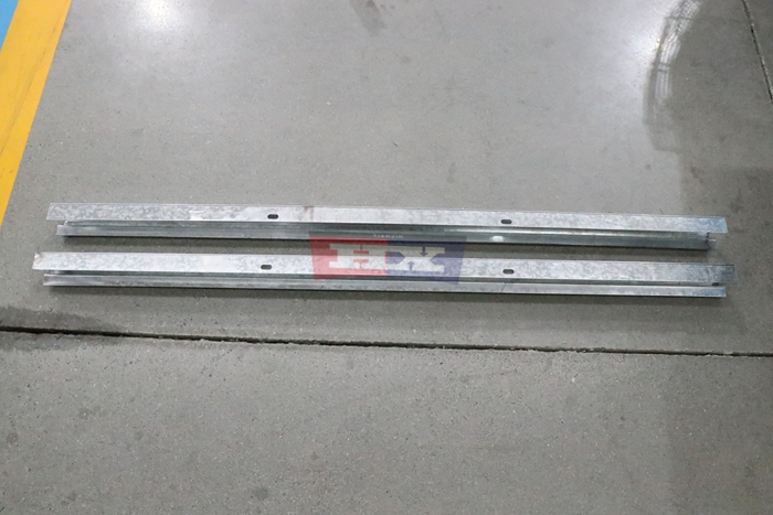 Haixing custom C purlin roll forming machine for steel building profile manufacturing