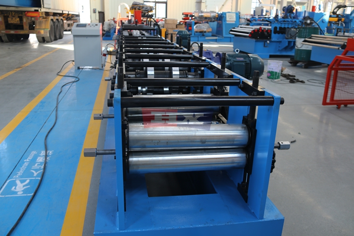 Haixing C purlin machine for warehouses and prefabricated steel structures