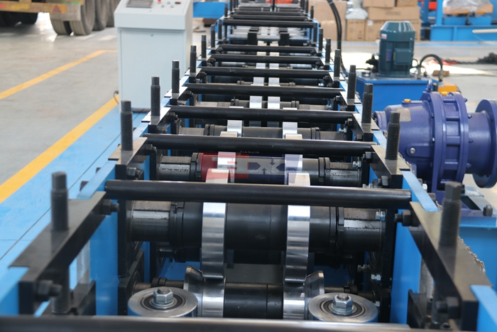 Haixing C purlin manufacturing equipment with progressive roll forming process