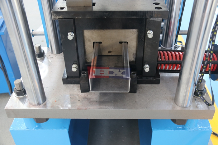 Haixing customized C purlin roll forming machine for steel structure profiles