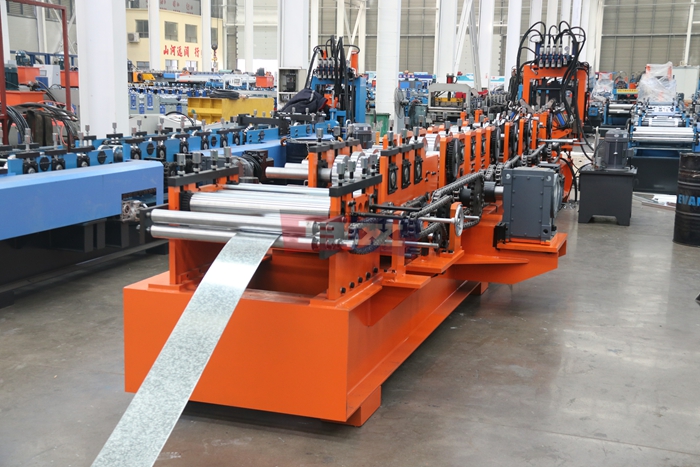 Haixing C U steel purlin manufacturing equipment with progressive roll forming system