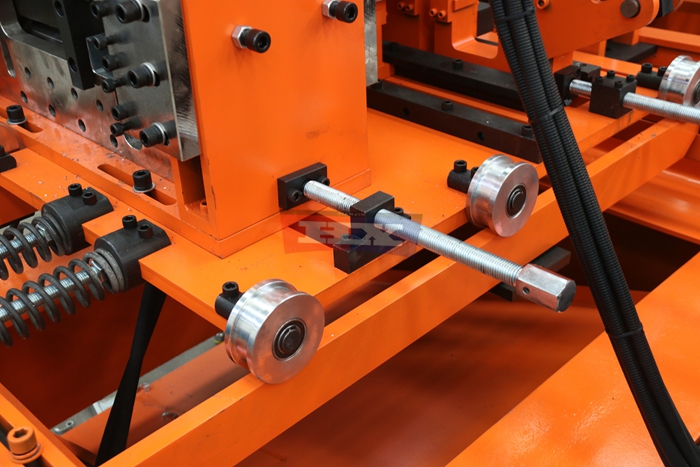Haixing fully automatic C U purlin roll forming machine for customized steel building profiles