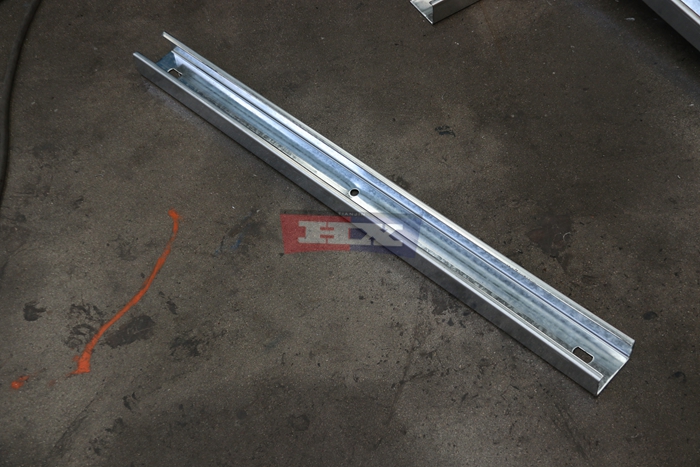 Haixing automatic C U purlin roll forming production line for customized structural steel profiles