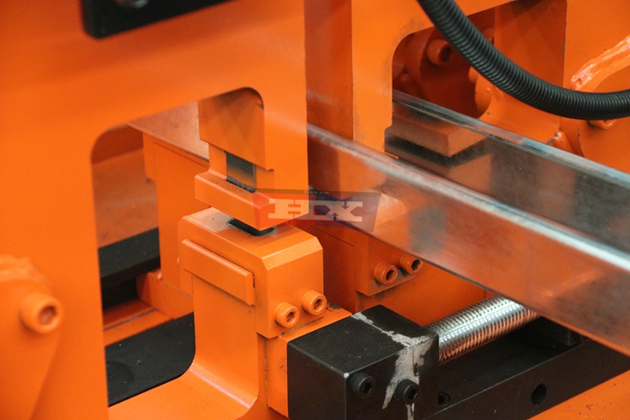 Haixing automatic changeover C U purlin machine for structural steel manufacturing