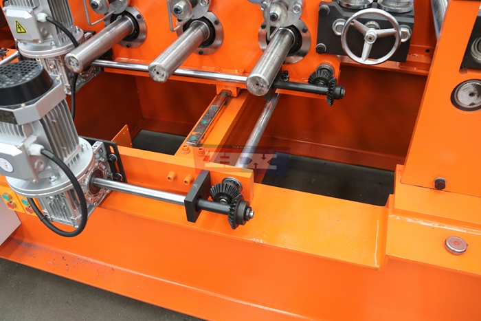 Haixing C U purlin roll forming production equipment for steel profile manufacturing