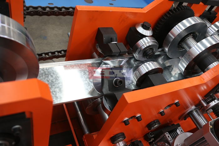 Haixing fully automatic C U purlin machine for structural steel profile manufacturing