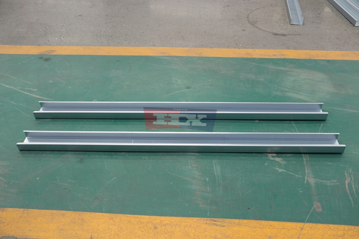 Haixing fully automatic C Z purlin making machine for customized structural steel sections