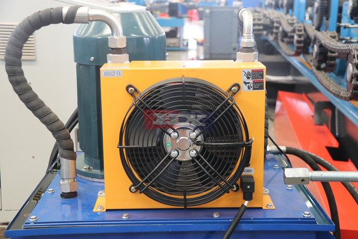 Haixing automatic C Z steel purlin manufacturing line with progressive roll forming equipment