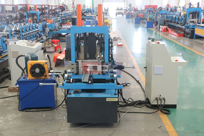 Haixing automatic C and Z steel purlin manufacturing equipment for building construction