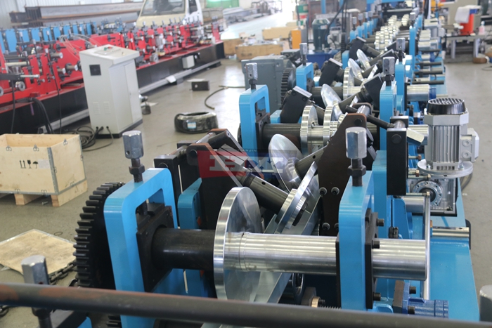 Haixing automatic C U steel purlin and channel manufacturing production line