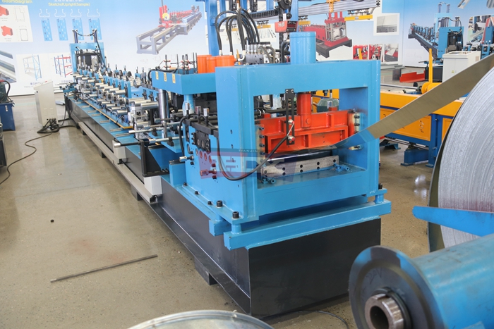 Haixing automatic C and Z steel purlin roll forming equipment