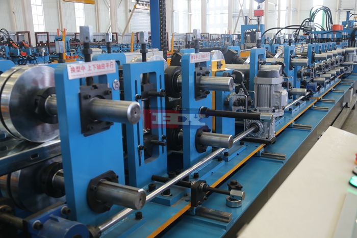 Haixing automatic C Z purlin roll forming machine for customized steel building profiles