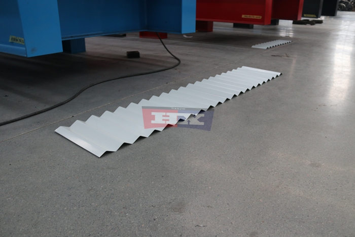 Haixing corrugated metal roofing roll forming machine system