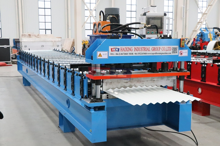 Haixing corrugated roof panel roll forming equipment for roofing factories