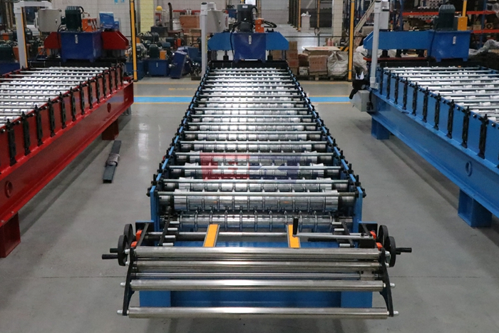 Haixing corrugated metal roofing machine production line