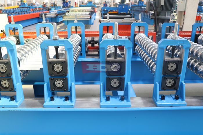 Haixing roofing sheet roll forming machine production system