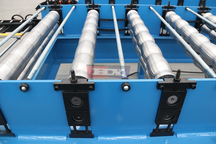 Haixing stepped roof tile roll forming machine for customized glazed metal roofing panels