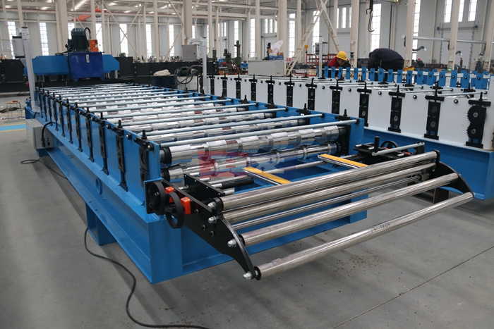 Haixing glazed roofing tile making machine for decorative metal roof tile production