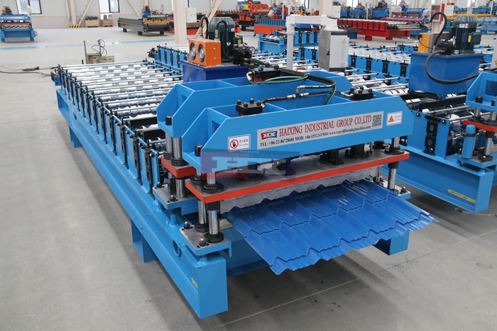 Haixing metal glazed roof sheet machine for stepped steel roofing panel production