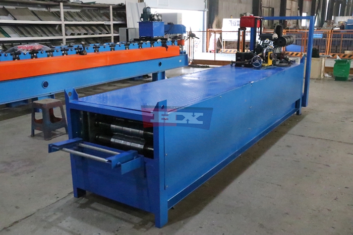 Haixing KR18 aluminum roofing machine for precision standing seam panel forming