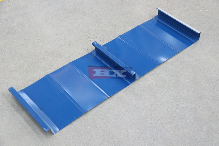 Haixing KR24 seam panel roll forming equipment for precision roofing panel edges