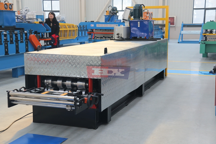 Haixing aluminum magnesium manganese roof panel forming machine for KR24 profiles