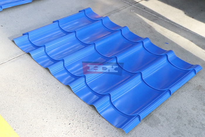Haixing metal roofing tile production equipment for steel sheet roll forming and step pressing