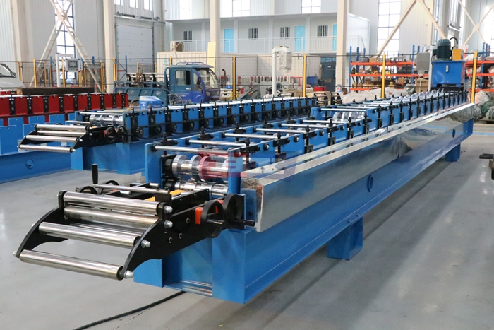 Haixing rain gutter making machine supplier for customized metal gutter production