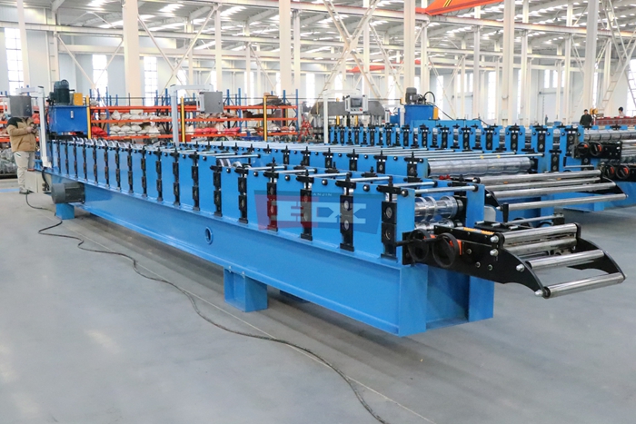Haixing gutter making machine for metal rain gutter manufacturing