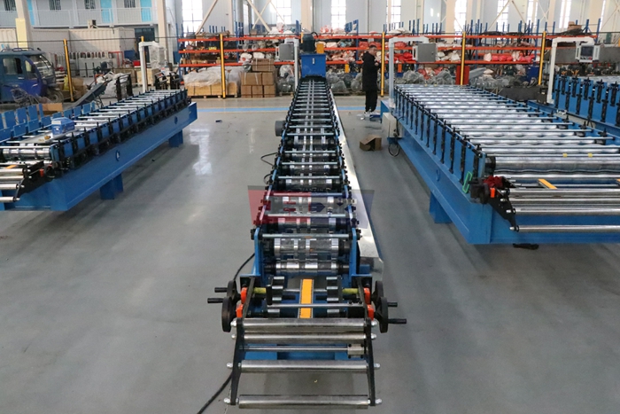 Haixing rain gutter roll forming machine for continuous metal gutter production