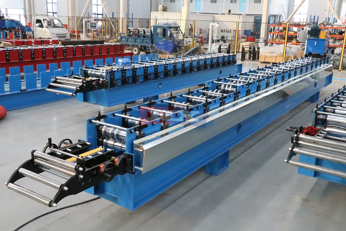 Haixing rain gutter forming machine with precision rollers for metal drainage profiles