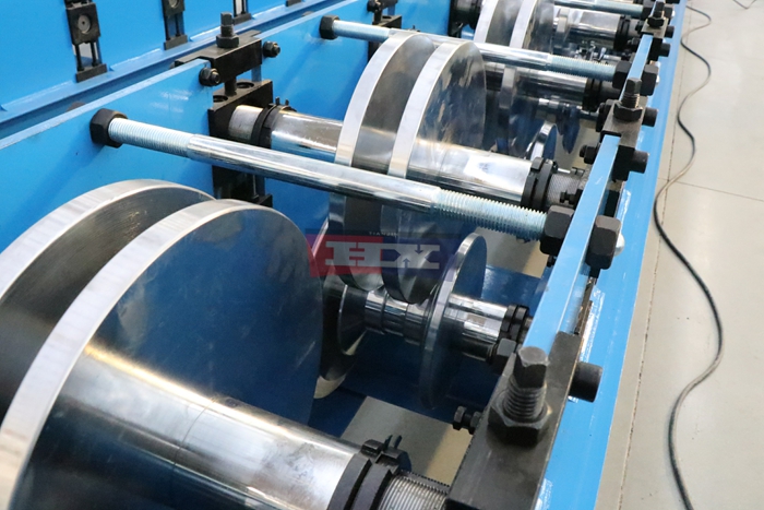 Haixing rain gutter roll forming equipment supplier for customized metal gutter production