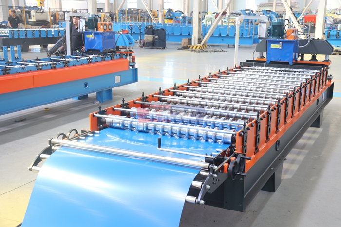 Haixing corrugated roofing roll forming machine for continuous sheet production