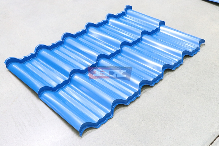 Haixing middle plate glazed tile forming equipment with gearbox driven roller stations