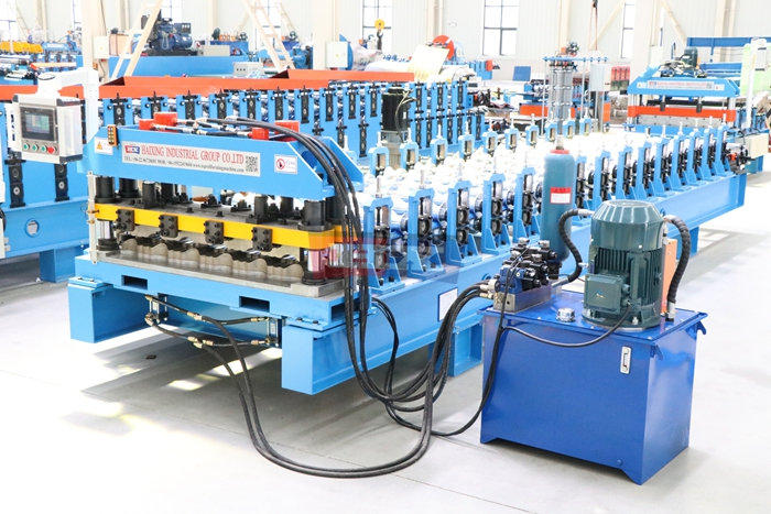 Haixing gearbox driven roof tile roll forming machine for customized steel roofing production