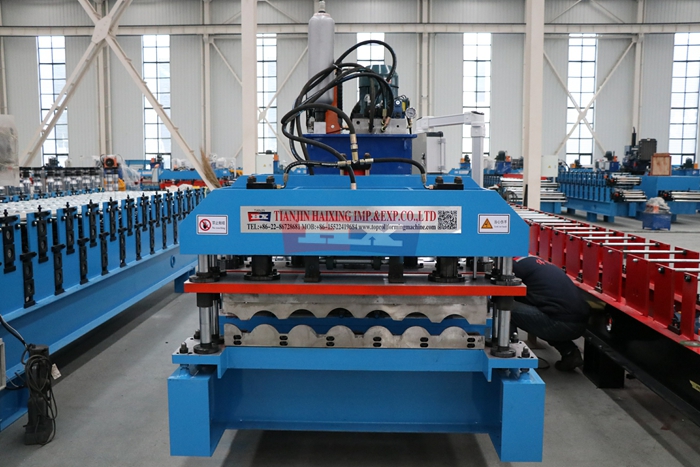 Haixing glazed metal roof tile making machine for customized decorative roofing sheet production