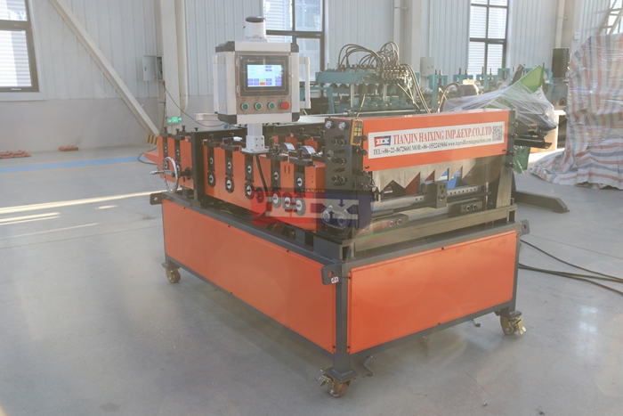 Haixing standing seam metal roof forming equipment for precise roofing panel edge profiles