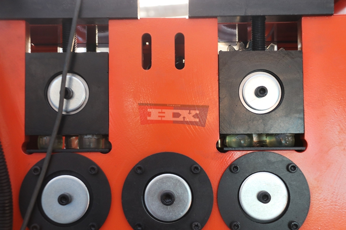 Haixing standing seam roofing panel machine for customized metal roof profiles