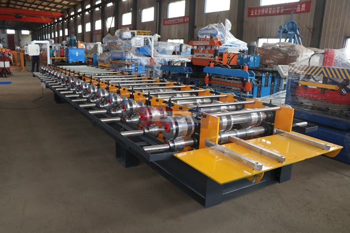 Haixing snap lock roll forming machine for metal roofing panel production