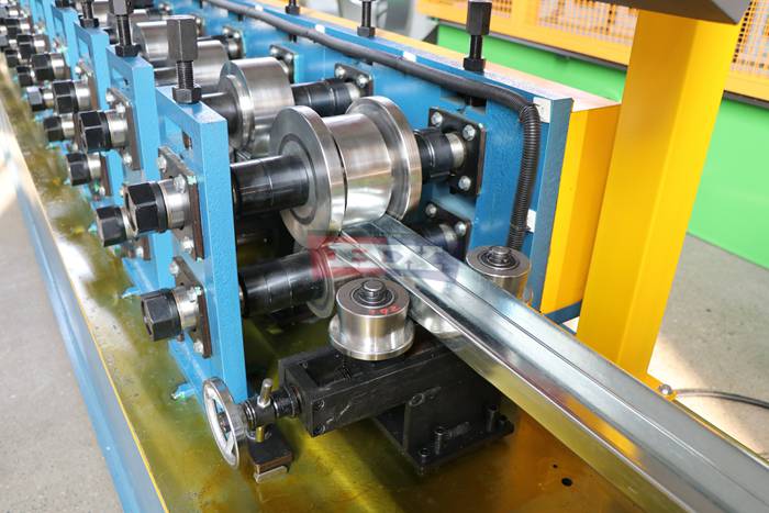 Haixing automatic stud roll forming machine production line