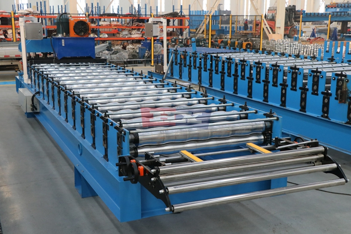 Haixing glazed steel tile machine for customized decorative roof tile profiles