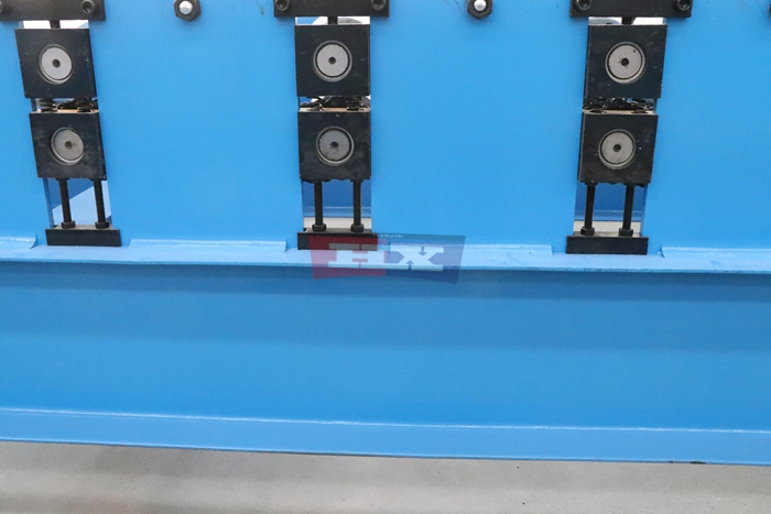 Haixing decorative roof tile making machine for metal roofing production