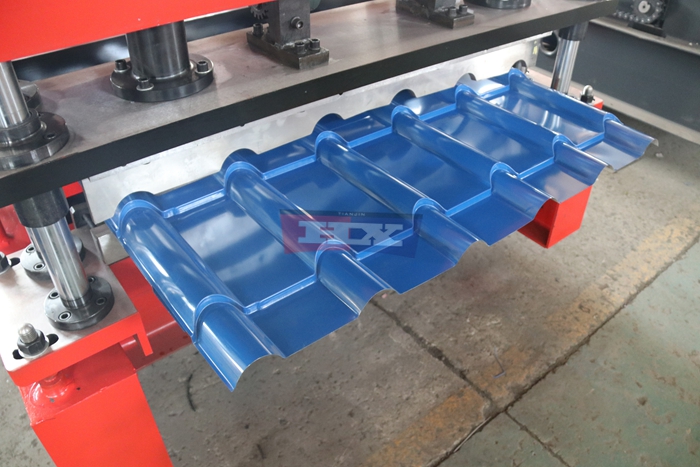 Haixing roof tile roll forming machine for decorative steel roof sheets