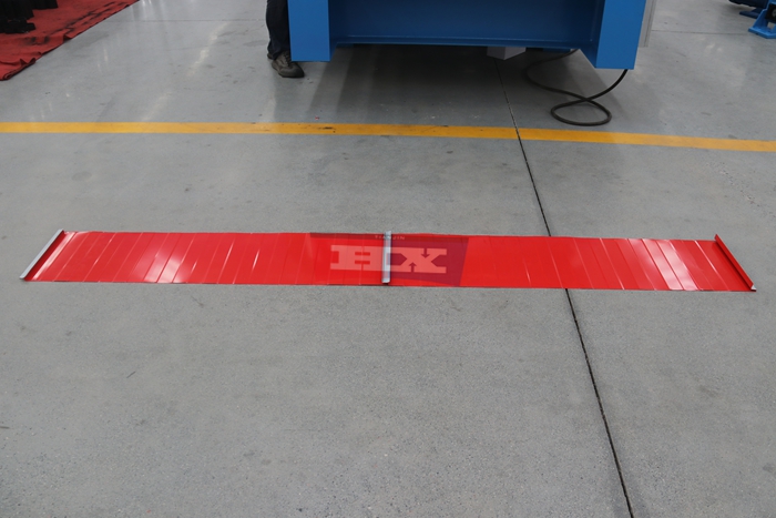 Haixing metal wall cladding machine for industrial warehouse wall sheets